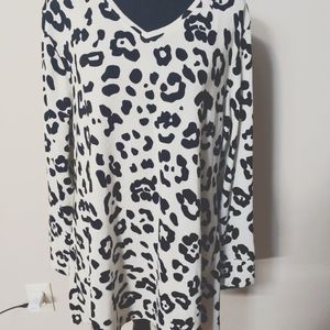 Lularoe Elizabeth top